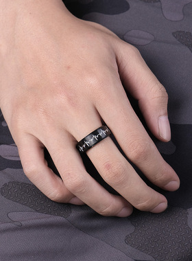 新品钛钢旋转心电图情侣戒指心动