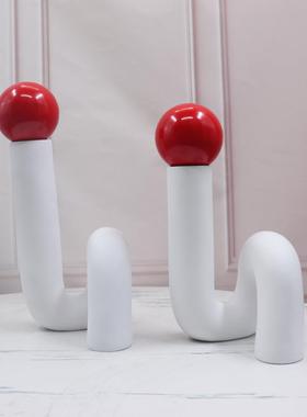 现代简约创意弯曲树脂金属球摆件软装饰工艺品样板间家居摆设