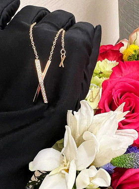 纯银Χ交叉项链女玫瑰金色镶钻字母锁骨链经典设计时尚百搭礼物潮