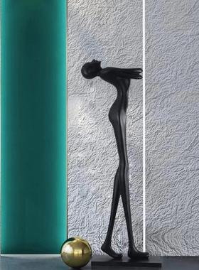 客厅玄关大堂装饰创意艺术人物形雕塑像大型自强者落地灯摆件网红