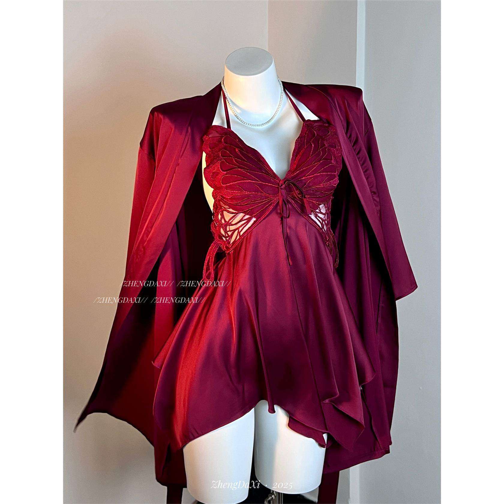 郑大嘻~黑色玫瑰·性感睡衣女蝴蝶刺绣睡裙露背纯欲风吊带带胸垫,淘宝优惠券,粉丝福利购,淘宝优惠卷