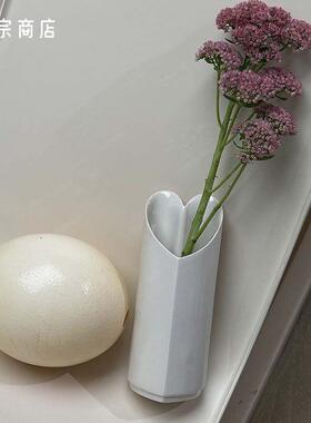 卷宗商店 | the coming 爱心瓶设计感小众陶瓷花瓶艺术装饰摆饰