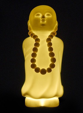 速发德化白家禅意小和尚瓷件创意办公室摆居装饰品陶瓷玄关工艺品