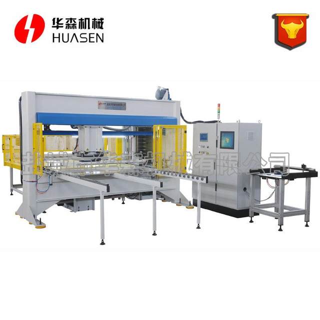 Laptop automatic cutting machine shoe upper upper automatic punching machine leather fabric sponge automatic discharge machine