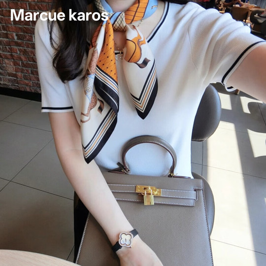 2025 New Mulberry Silk Square Scarf High Fashion Versatile