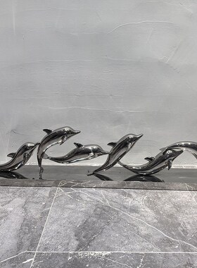 不锈钢海豚雕塑制作户外广场镂空鲸鱼镜L面白钢房地产景观摆件