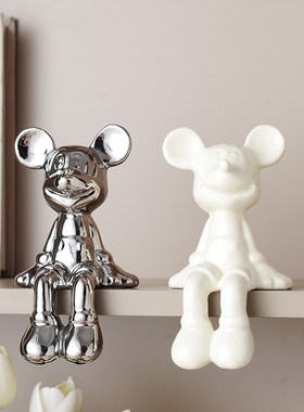 轻奢卡通米老鼠公仔客厅玄关酒柜电视柜儿O童房间创意家居摆件