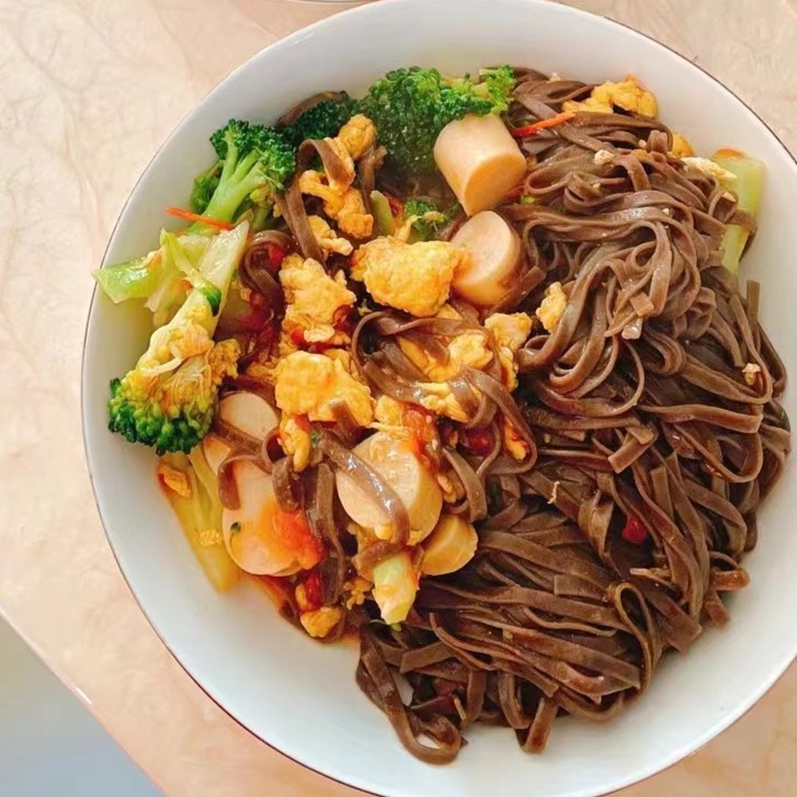 Whole box of Inner Mongolia buckwheat noodles, whole grain noodles, asparagus noodles, meal replacement, multi-grain noodles, low fat and low sodium