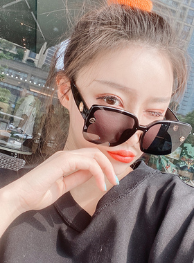 速发超防框墨大士时尚大圆脸遮方形街拍潮镜紫外线太镜