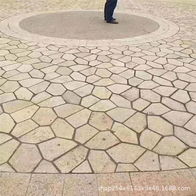 Yellow rust stone irregular ice crack stone bluestone slab antique cultural stone scenic spot ground paving yellow rust stone ice crack