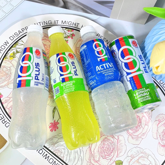 100PLUS summer electrolyte drink with gas and 0 fat