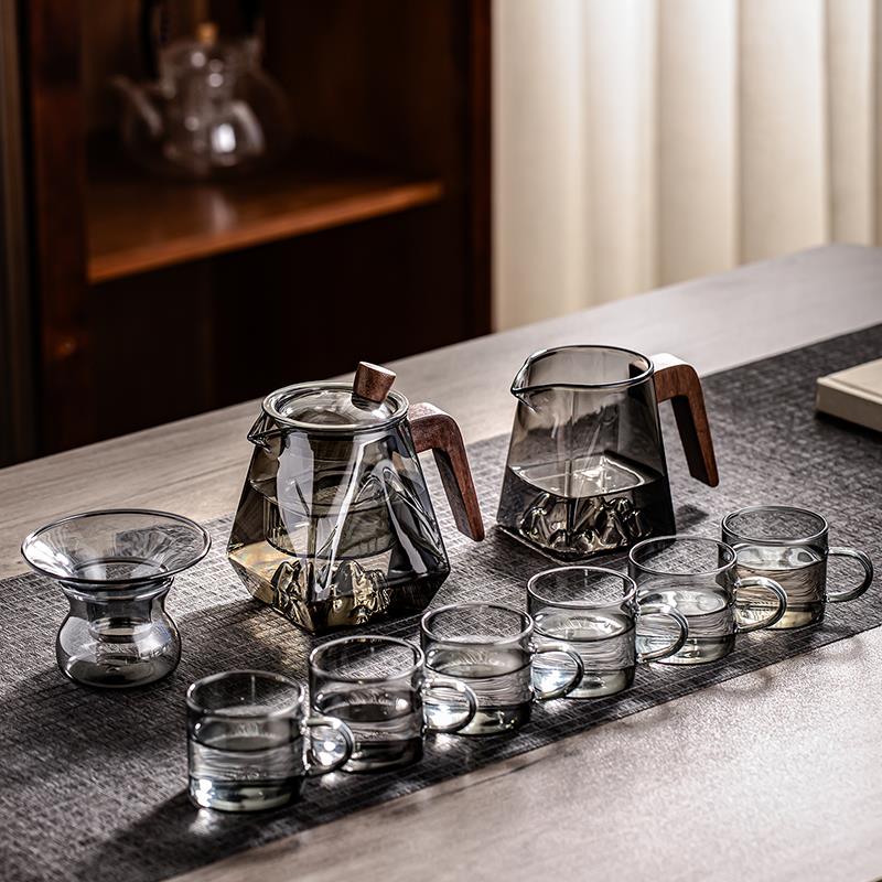 Porcelain brand tea glass tea set Chinese style light luxury high-end high-temperature resistant kung fu teapot tea water separator gift box