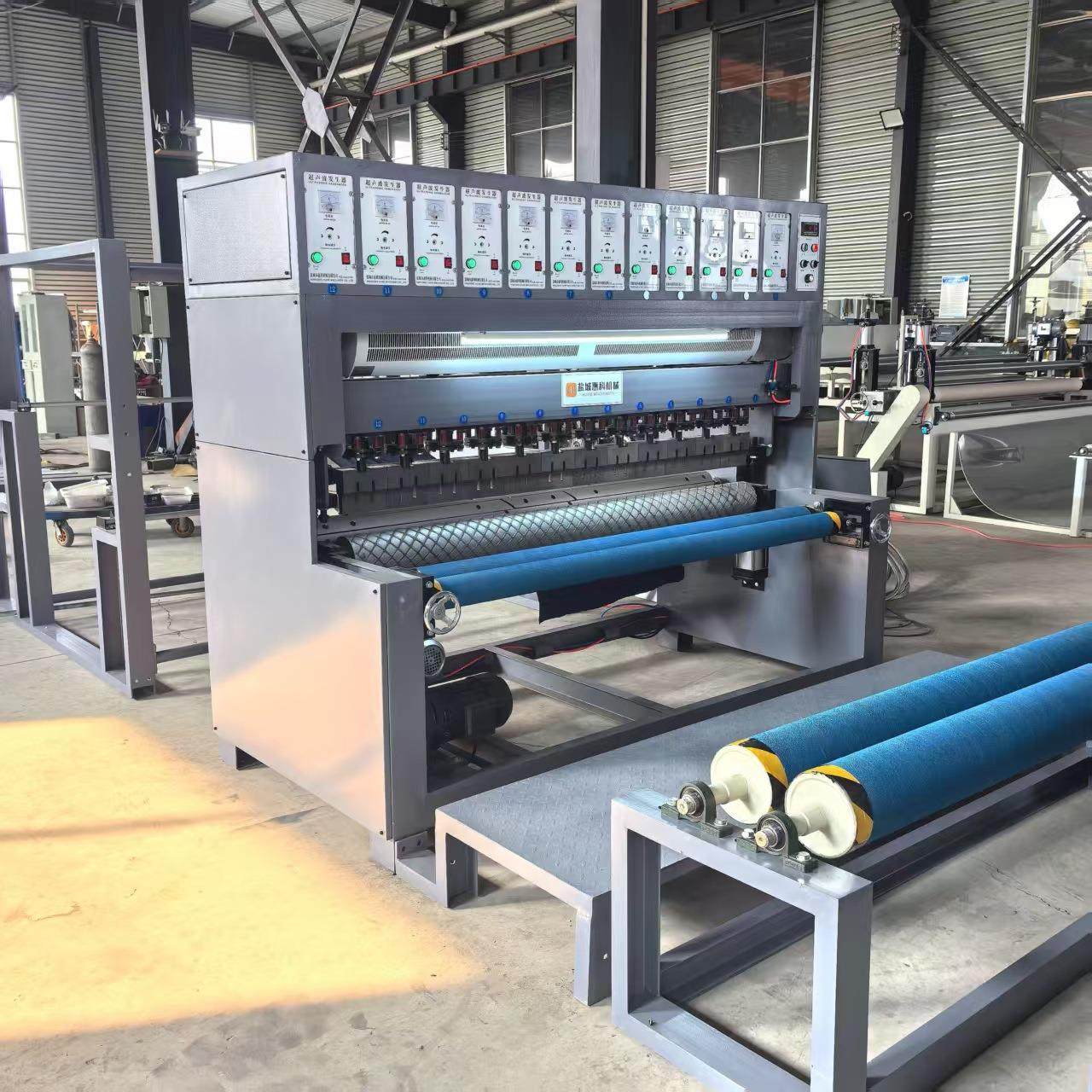 全自动超声波压花机适用空调被行业沙发垫压花机压纹高效率,淘宝优惠券,粉丝福利购,淘宝优惠卷