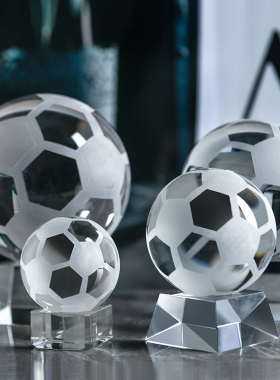 大小号透明白水晶足球摆件家居客厅装饰男朋友生日礼物小孩玩具