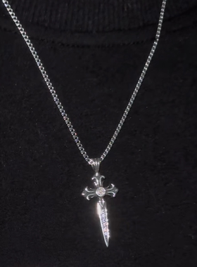 欧美鸢尾骑士十字剑项链男