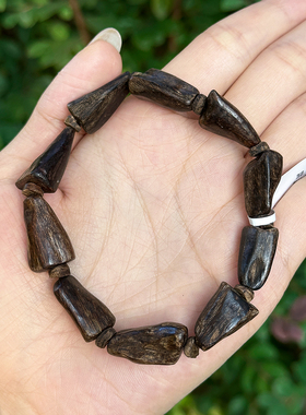 保真达拉干沉水级奇楠手串