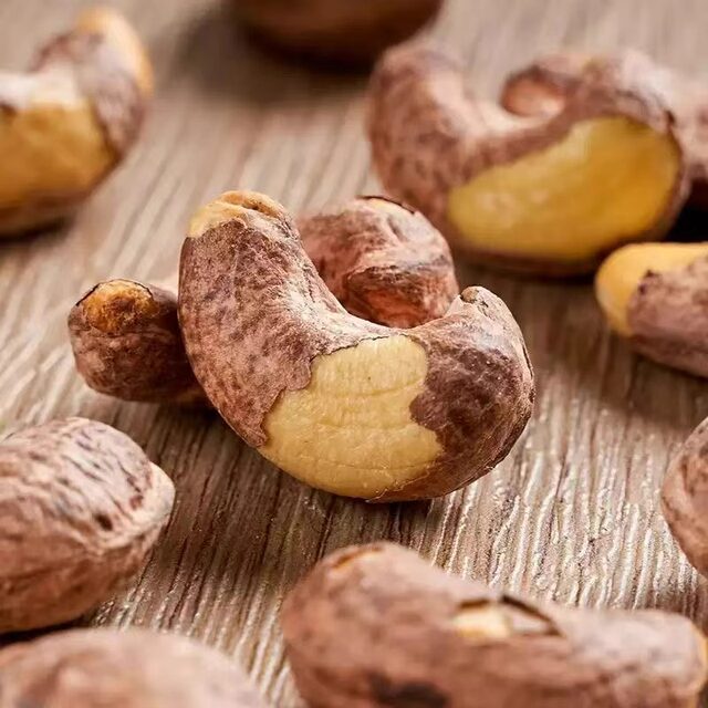 Purple-skin cashew kernels, purple-skinned large cashew nuts, snacks for pregnant women, nuts, roasted seeds and nuts, ready-to-eat snacks for office drama chasers
