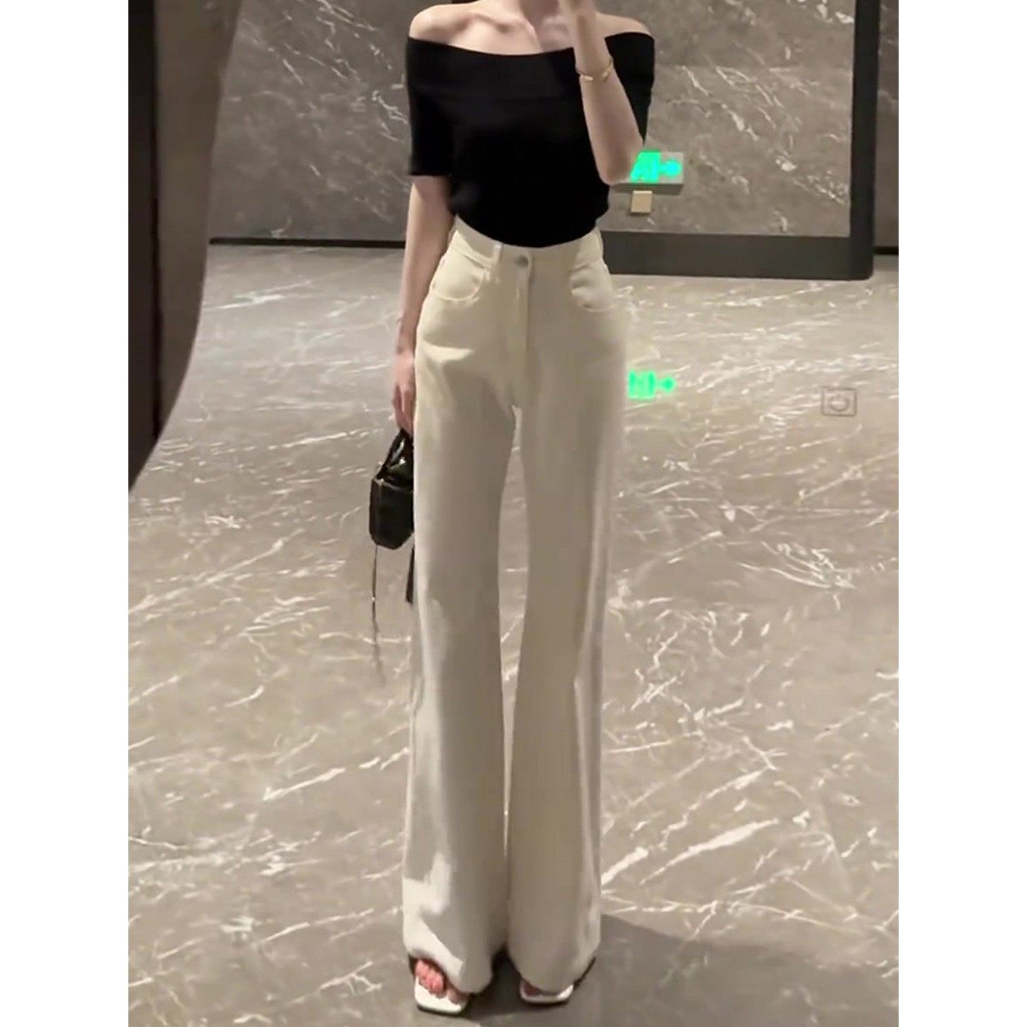 巨好看的白色微喇牛仔裤女秋季2025新款高腰显瘦时尚百搭喇叭裤子,淘宝优惠券,粉丝福利购,淘宝优惠卷