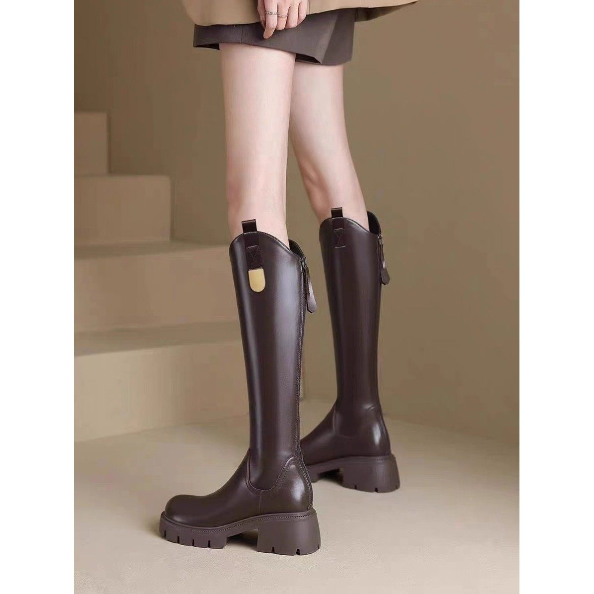 这也太好看瞭吧~VIMI GREAT 新款V口靴粗高跟骑士女长筒靴牛皮,淘宝优惠券,粉丝福利购,淘宝优惠卷