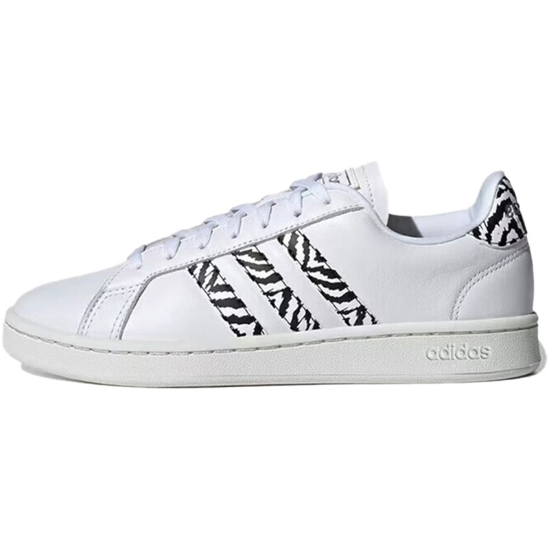 Adidas/阿迪达斯正品新款女子运动透气低帮滑板休闲鞋GZ0150 - 图3