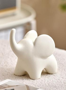 现代简约大象小摆件家居饰品玄关客厅电视柜酒柜办公室桌面装饰品