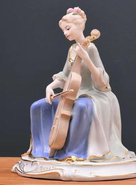 陶瓷摆件家居饰品客厅酒柜装饰品工艺品欧式人物音乐家小提琴女孩