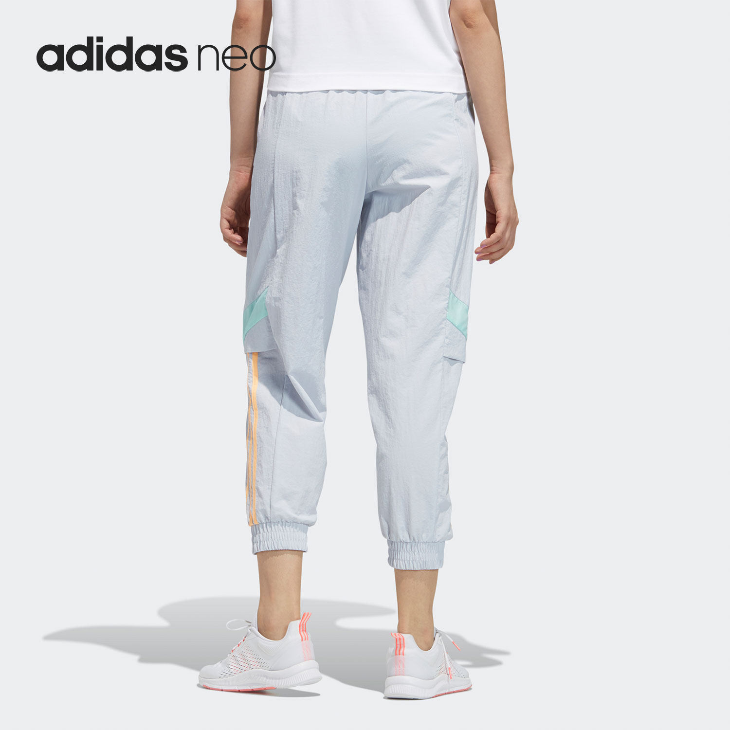 Adidas/阿迪达斯正品年新款女子束脚防风休闲运动长裤 GP5462 - 图0