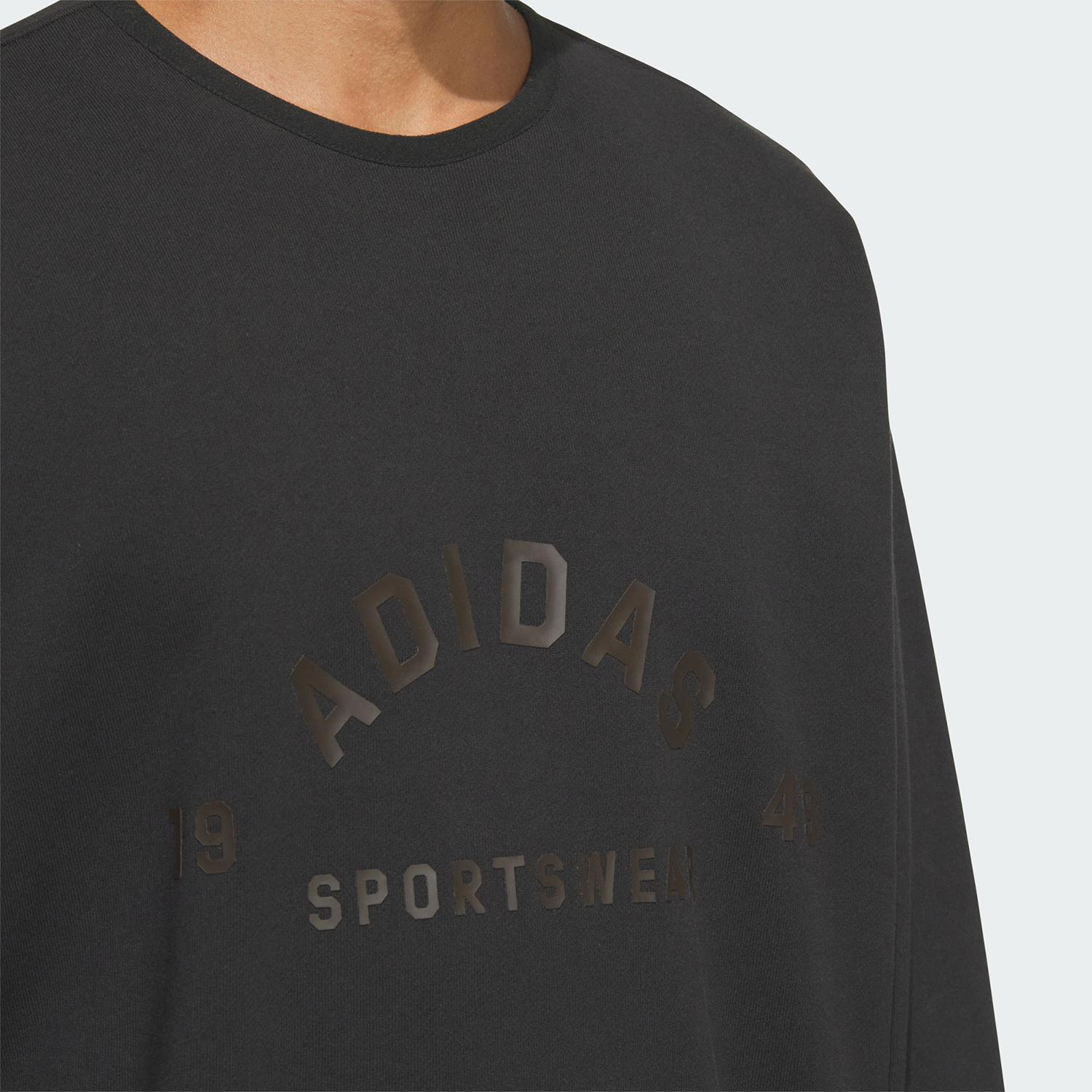 Adidas/阿迪达斯正品新款男士宽松长袖圆领卫衣套头衫JL6063 - 图0