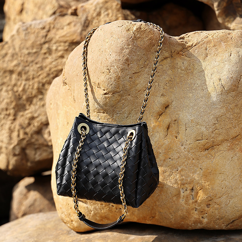 GEOILIO手工编织降落伞包轻奢羊皮菜篮子简约通勤单肩斜跨手提包,淘宝优惠券,粉丝福利购,淘宝优惠卷