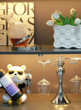 速发边红酒架酒柜装饰品摆件轻奢高档202新款客厅家居餐柜熊套装