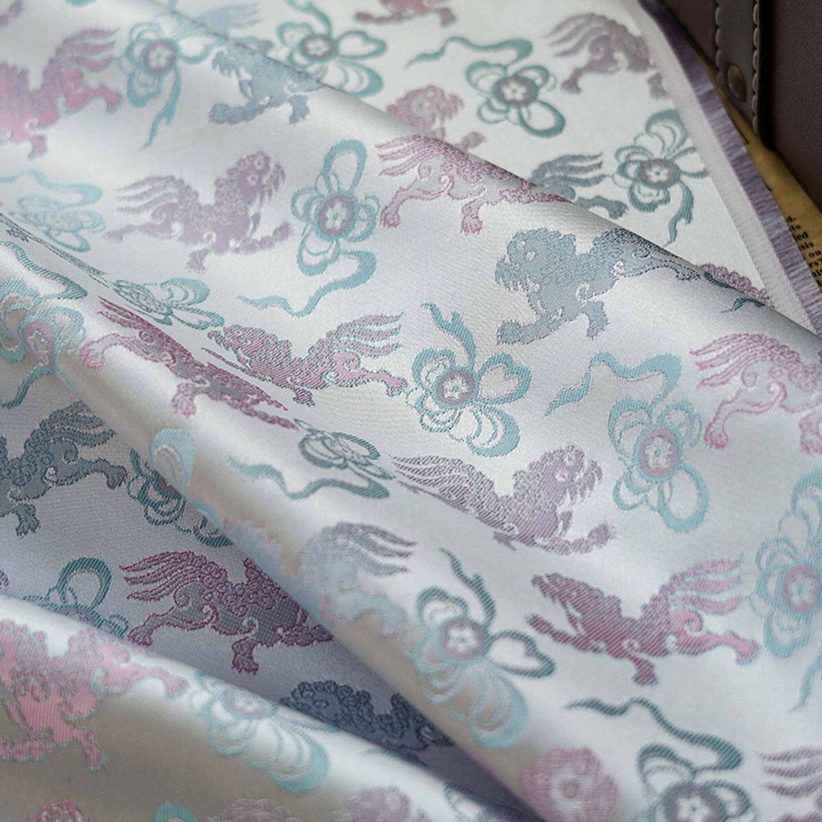 中式色织麒麟仿宋锦汉服提花马甲布国风旗袍拼色箱包装饰唐装面料,淘宝优惠券,粉丝福利购,淘宝优惠卷