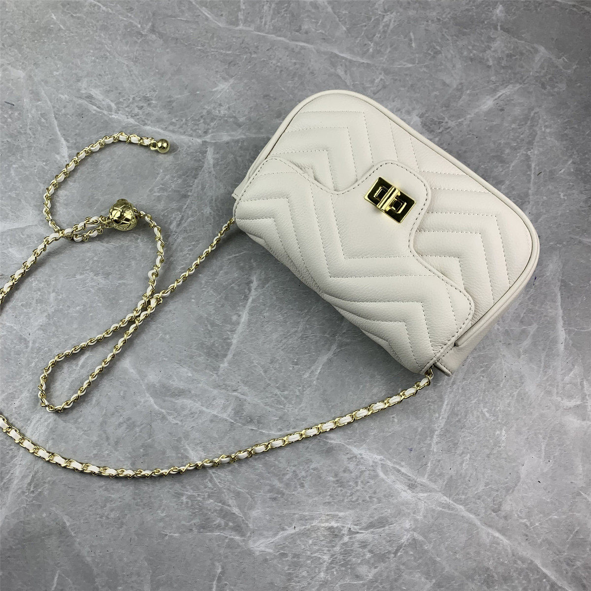 私人订制法国女包2024新款链条包单肩斜挎,淘宝优惠券,粉丝福利购,淘宝优惠卷