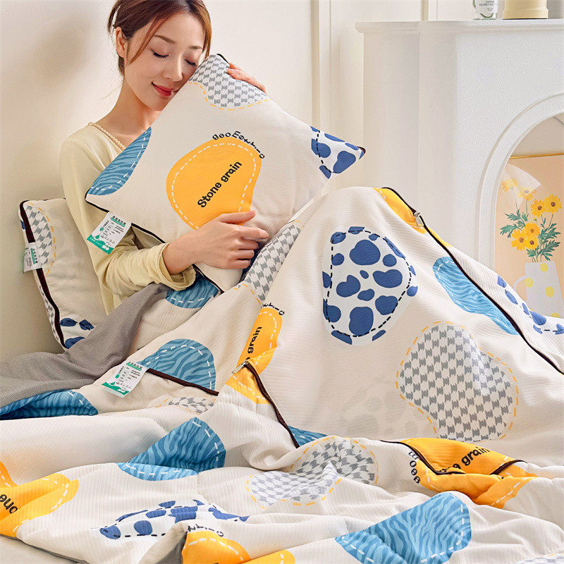 夏季凉感冰丝抱枕被子两用多功能办公室折叠午休车载靠枕空调夏被,淘宝优惠券,粉丝福利购,淘宝优惠卷
