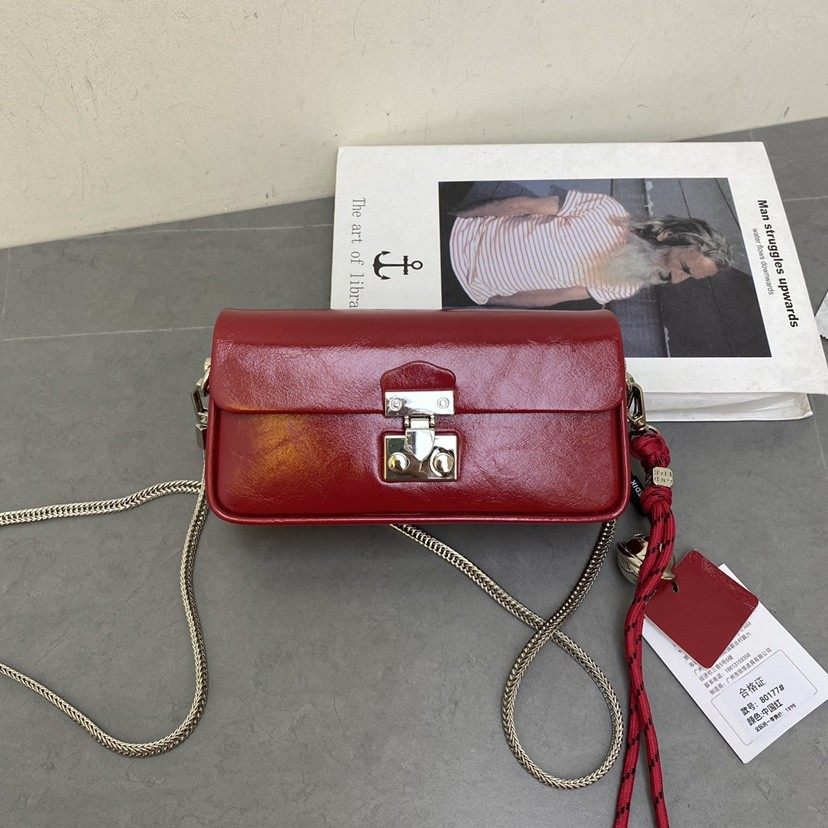 2025新款夏季女包时尚迷你包锁扣链条包手机包斜挎单肩小包,淘宝优惠券,粉丝福利购,淘宝优惠卷