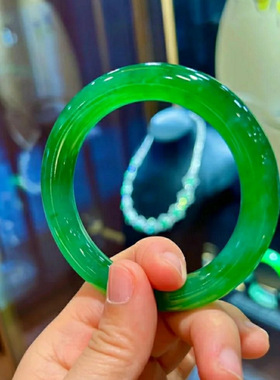 缅甸冰种翡翠玉手镯满绿帝王绿天然玉石圆条玉镯子女款老坑送