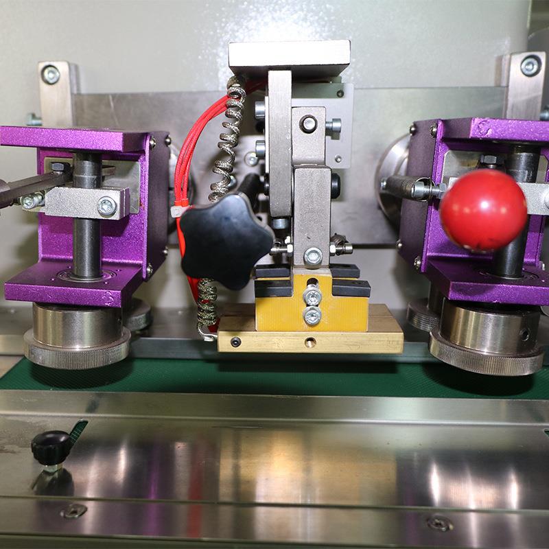 商用枕式包装机香皂门锁五金件全自动包装机厂家直供 - 图0