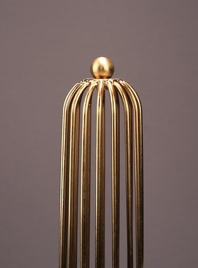 北欧简约金属几何金色仙人掌摆件家居软装客厅样板间玄关装饰摆件