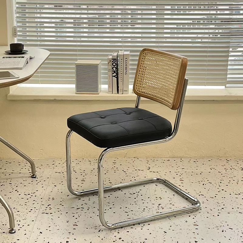 实木藤编法式奶油风餐椅家用轻奢白色餐桌凳设计师瓦西里悬浮椅子,淘宝优惠券,粉丝福利购,淘宝优惠卷