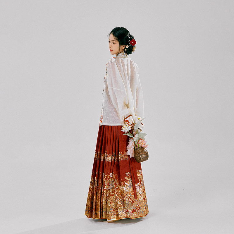 月渺境繁花马面裙套装女2026新款明制汉服婚服新中式织金红色,淘宝优惠券,粉丝福利购,淘宝优惠卷