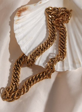 2021 New Design Chunky Vintage OT Clasp Tight Cuban Chain Ch