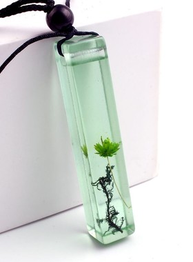 Vintage menwoman s fashionable wood resin necklace