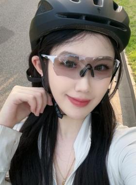 户外防风护目镜公路自行车夜骑行登山日夜两用光感跑步太阳眼镜太