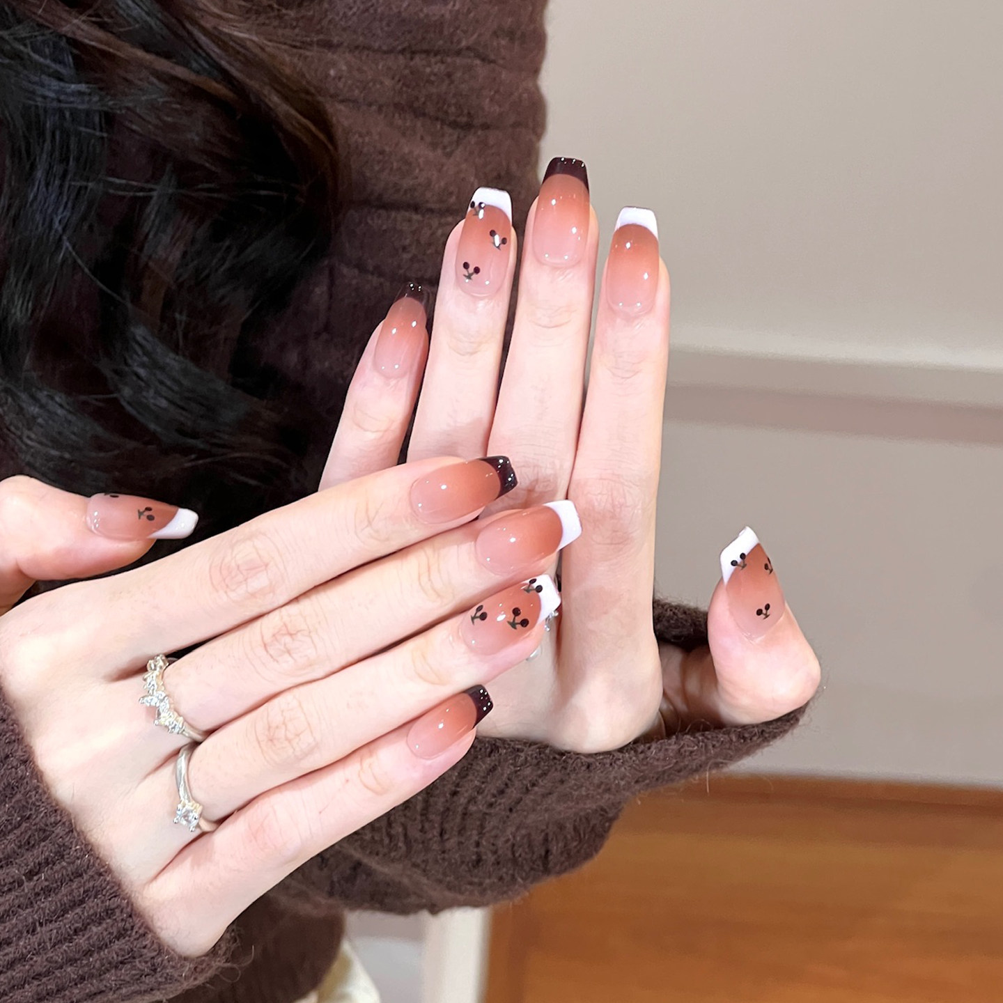 植兔穿戴甲短款秋冬新款高级感法式蝴蝶猫眼温柔显白美甲手工贴片,淘宝优惠券,粉丝福利购,淘宝优惠卷