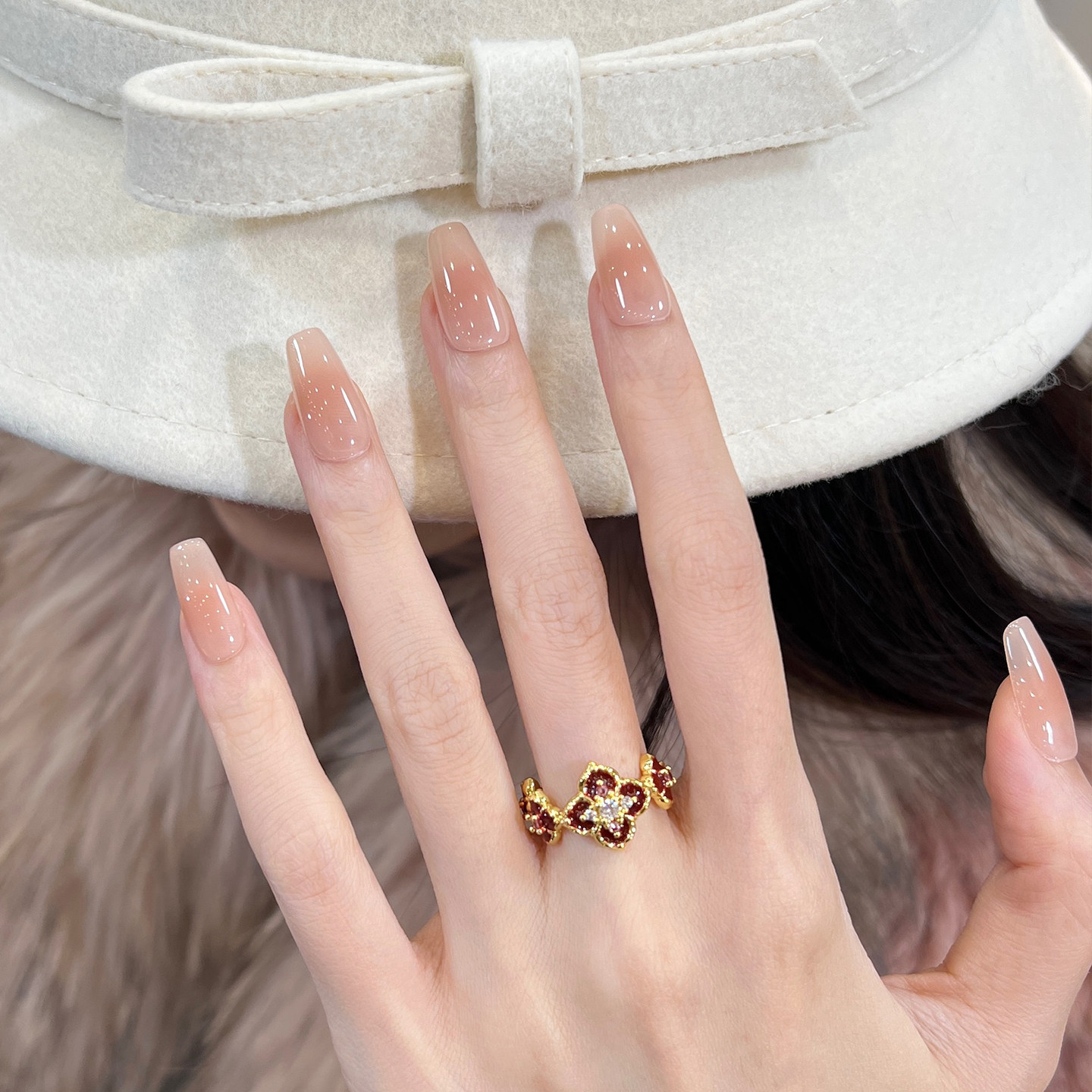 植兔纯手工冰透渐变裸色美甲穿戴甲拍婚纱照中长款高级感指甲贴片,淘宝优惠券,粉丝福利购,淘宝优惠卷