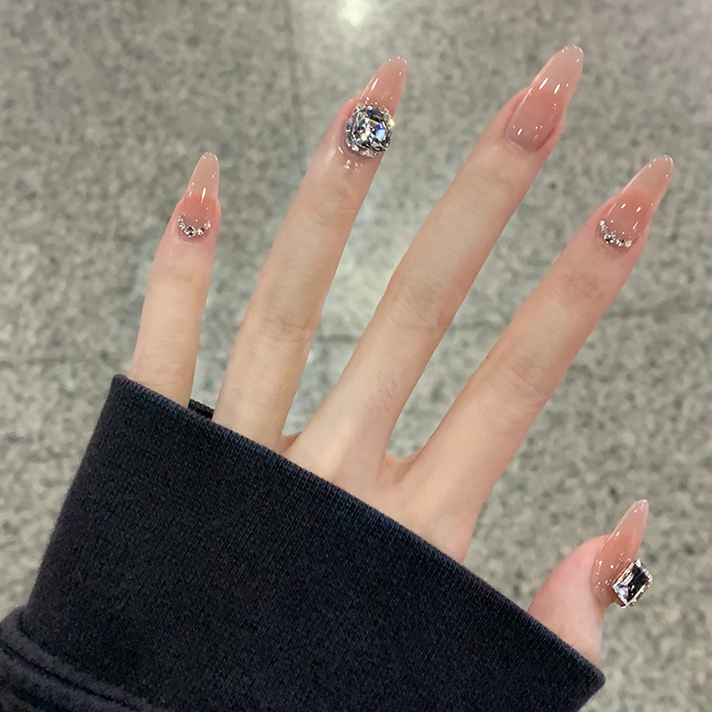 植兔穿戴甲裸色带钻短款高级感显白冰透粉色甄嬛美甲婚纱手工甲片,淘宝优惠券,粉丝福利购,淘宝优惠卷