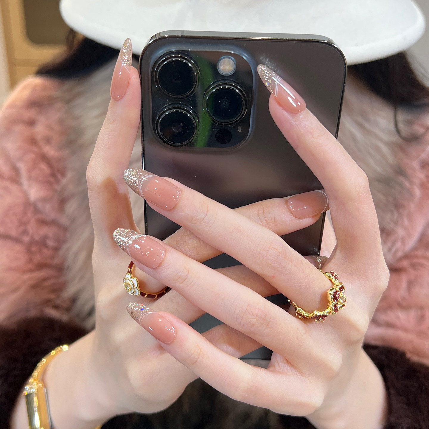 植兔2026新款美甲穿戴甲裸色冰透短款法式碎钻高级感杏仁成品贴片,淘宝优惠券,粉丝福利购,淘宝优惠卷