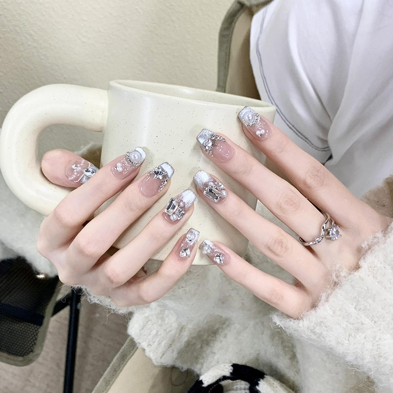 植兔梦繁星亮晶晶满钻手工穿戴甲秋冬高级感短款美甲显白气质贴片,淘宝优惠券,粉丝福利购,淘宝优惠卷