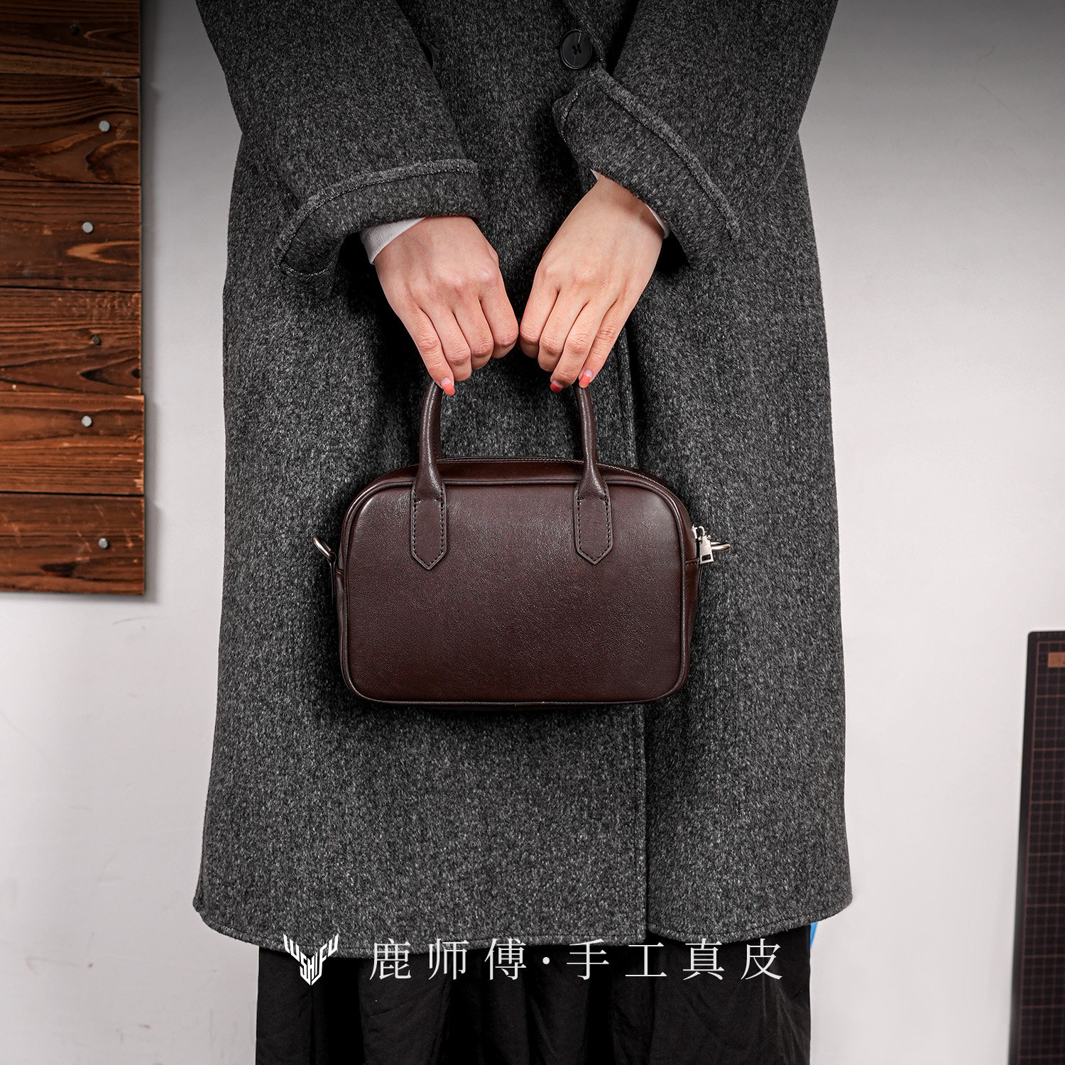 鹿师傅真皮复古波士顿保龄球包包植鞣牛皮通勤斜挎包手提小方包女,淘宝优惠券,粉丝福利购,淘宝优惠卷