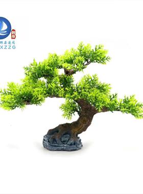 采购产品生鱼片装饰，模拟松树和海鲜的姿势，盘子欢迎客人，松木
