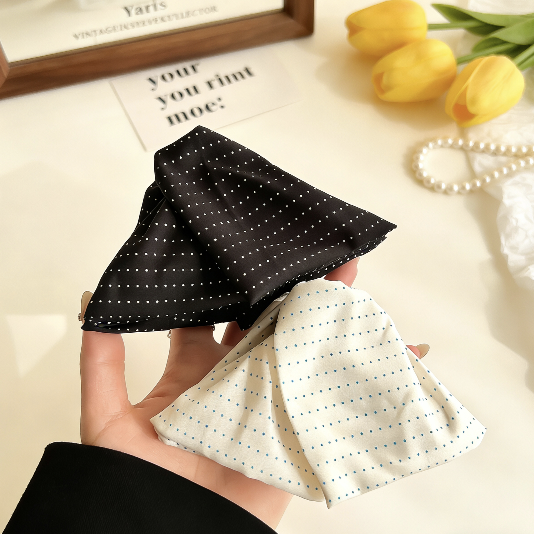 French Hepburn style fabric polka dot grab clip, fashionable temperament hair clip on the back of the head, hair shark clip, Korean hair accessory